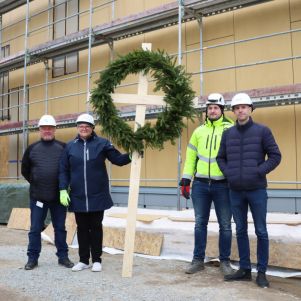Image for article "1Partner Ehitus pidas koos tööde tellijaga Rapla lasteaia „Päkapikk“ sarikapidu"