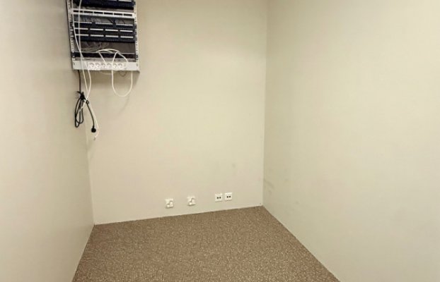 Image 18 of 27