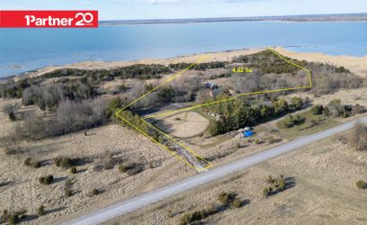 Image of Oma väike poolsaar koos nelja hoonega!