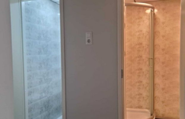 Image 6 of 13