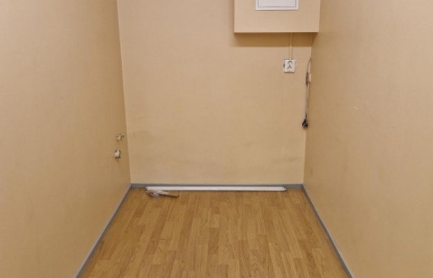 Image 6 of 12