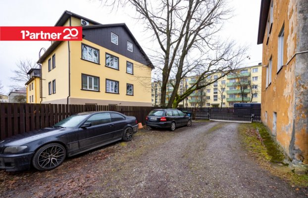 Image 19 of 25