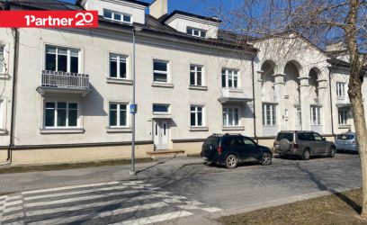 Image of Stalini-aegne maja! Kõrged ja avarad laed, tasuta parkimine.