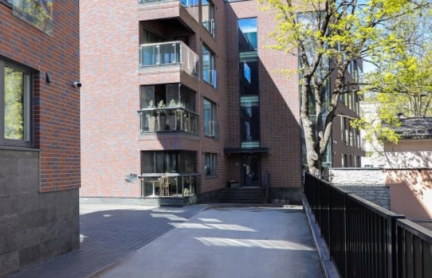 Image 15 of 19