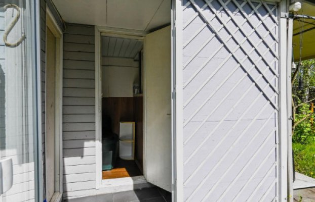Image 8 of 21