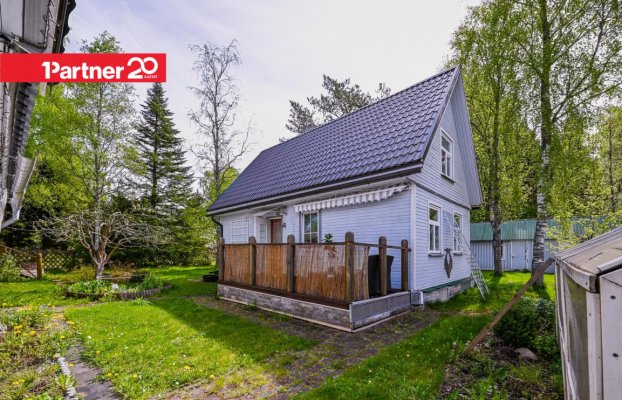Image 10 of 21