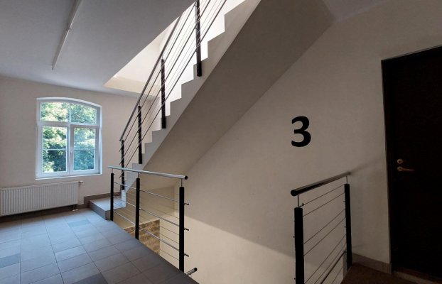 Image 17 of 21