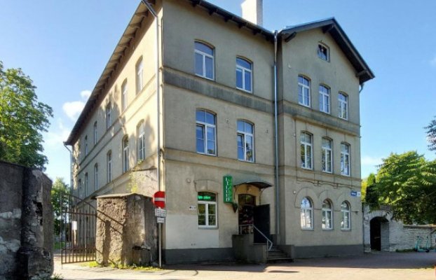 Image 1 of 21
