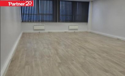 Pilte Kommunaalkuulud hinnas. Renoveeritud büroopind Lasnamäel