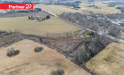 Pilte 2 ha maad Navesti jõe lähedal!