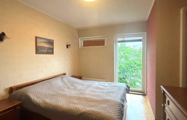 Image 12 of 34