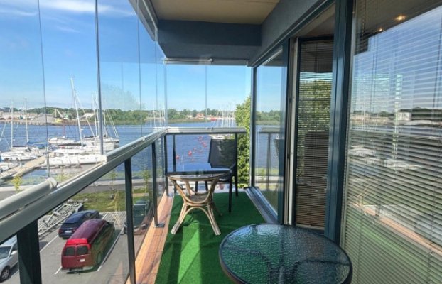 Image 6 of 34