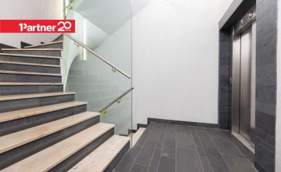 Pilte Kvaliteetne ja rahulik kodu keset linnaelu.