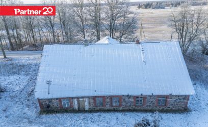 Pilte Suur maakivihoone Jõgevamaal!