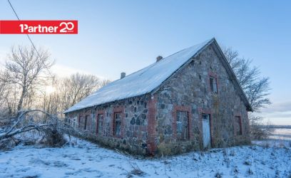 Pilte Suur maakivihoone Jõgevamaal!