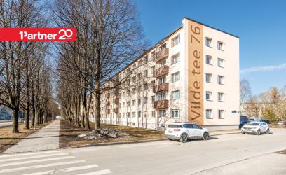 Image of ARMAS ÜÜRIKODU MUSTAMÄE SÜDAMES!