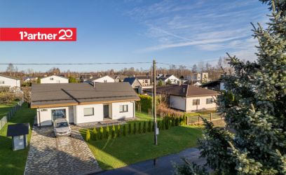 Pilte A-ENERGIAKLASSI MAJA PAIKUSEL! MAAKÜTE! KASUTUSLUBA!