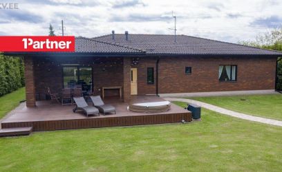 Pilte Põldmarja tn 15