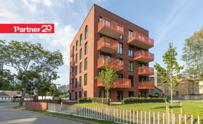 Pilte SUURE TERRASSIGA BÜROOPIND KESKLINNAS!