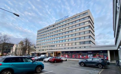 Pilte VALGUSKÜLLANE VÄIKE ÄRIPIND KESKLINNAS!