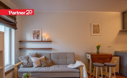 Pilte Varjualune parkimiskoht, lemmikloom lubatud!