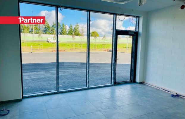 Image 4 of 9