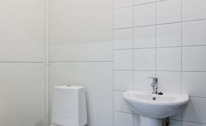 Image of MÜÜME KAASAEGSE 235m²-SE LAOBOKSI  TALLINNAS BETOONI TÄNAVAL!