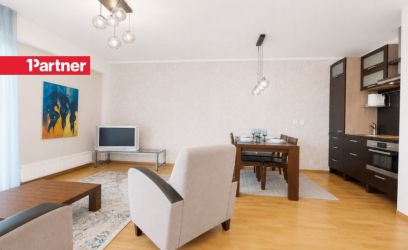 Image of AVAR 2-TOALINE KORTER KADRIORU PARGI SERVAS!