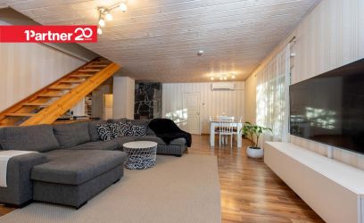 Image of PERESÕBRALIK JA SUURE KRUNDIGA KODU TUPIKTÄNAVA LÕPUS