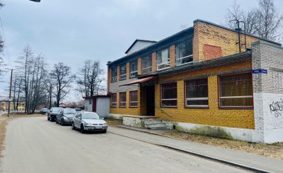 Pilte UUS HIND! MÜÜME ÄRI- JA TOOTMISHOONE PÕHJA-TALLINNAS!