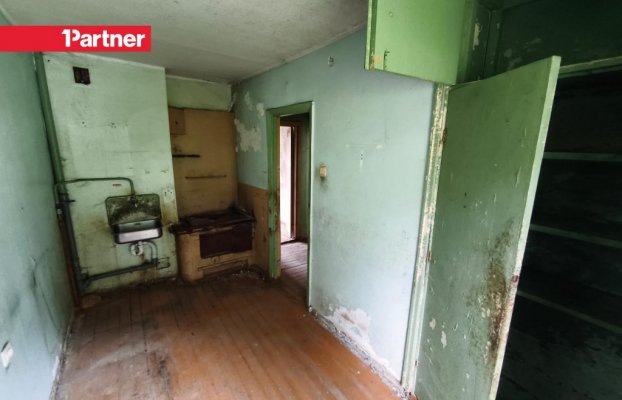 Image 10 of 15