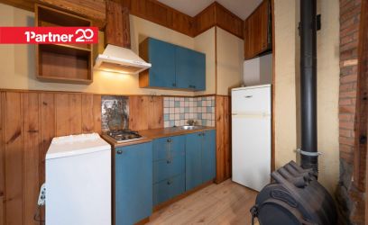 Pilte Soodsate kuludega linnakodu Uue-Maailma vaiksel tänaval