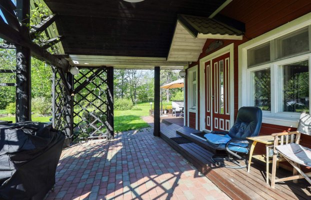 Image 10 of 46