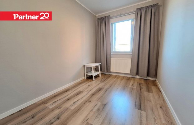 Image 10 of 25