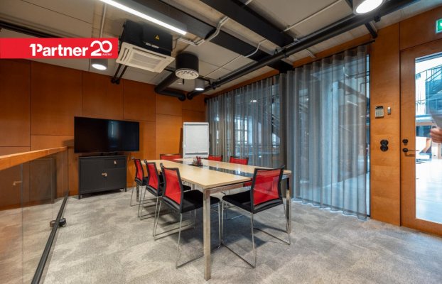 картина 2 of 18