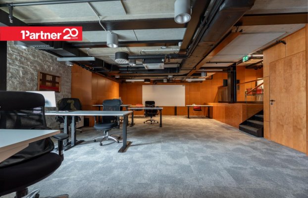 картина 1 of 18