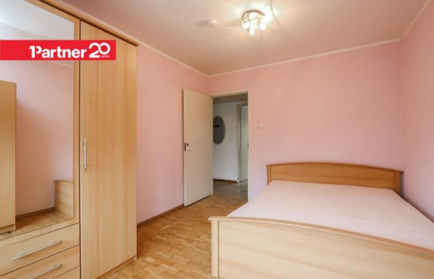 Image 10 of 21