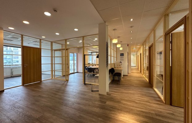 Image 1 of 18