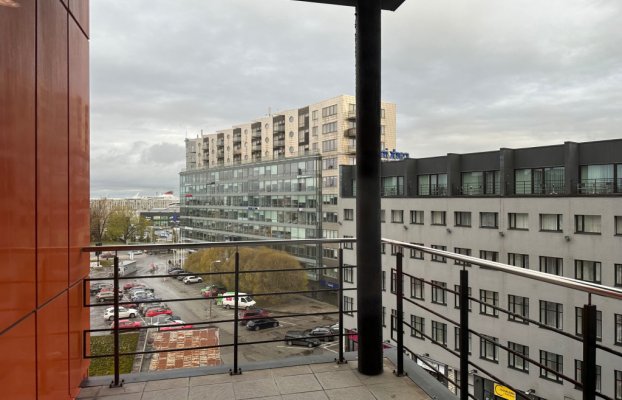 Image 6 of 18