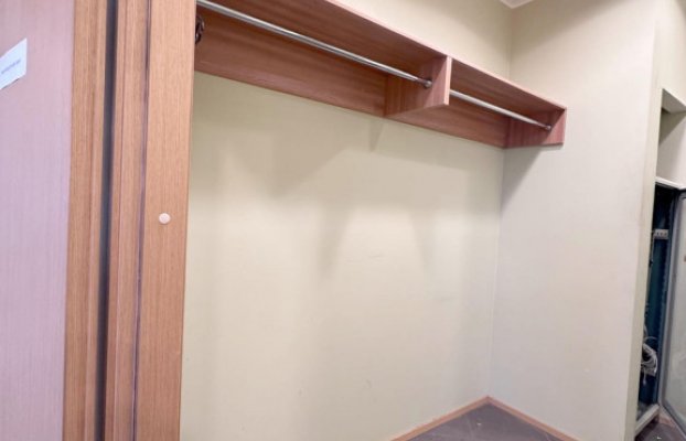 Image 19 of 25
