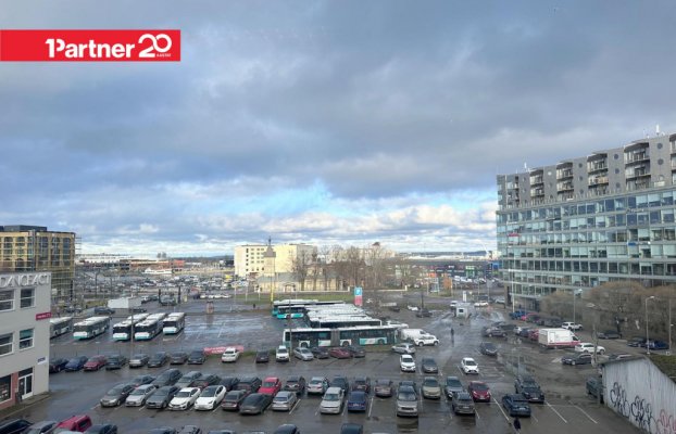 Image 17 of 25