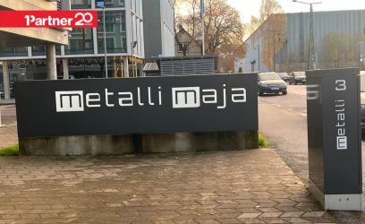 Pilte Büroo, kus ruum ja valgus loovad inspireeriva töökeskkonna.