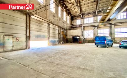 Image of Hoone + asfalteeritud plats. Lae kõrgus 17m.