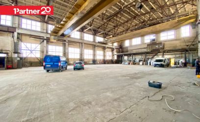 Image of Hoone + asfalteeritud plats. Lae kõrgus 17m.