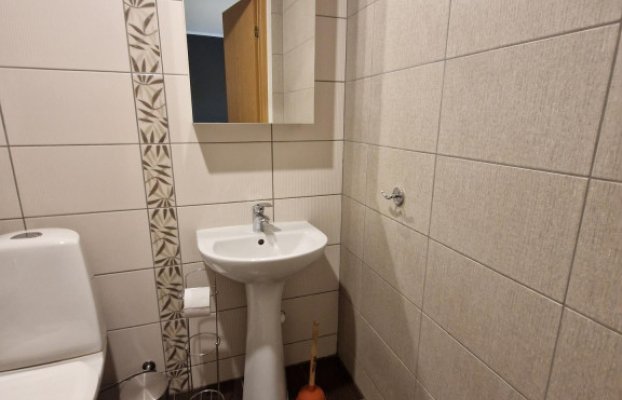Image 15 of 17
