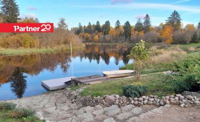 Image of Jõeäärne kinnistu koos isikliku paadisilla ja otsepääsuga vette.