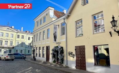 Pilte MÜÜME AJALOOLISE BÜROO- JA ÄRIHOONE TALLINNA VANALINNAS!