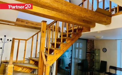 Pilte MÜÜME AJALOOLISE BÜROO- JA ÄRIHOONE TALLINNA VANALINNAS!