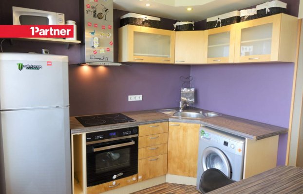 Image 10 of 21