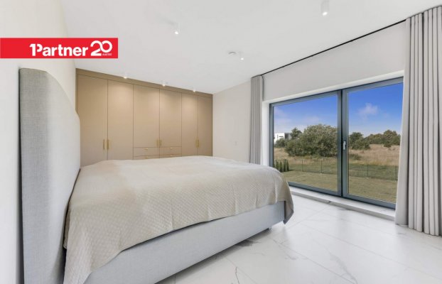 картина 22 of 54